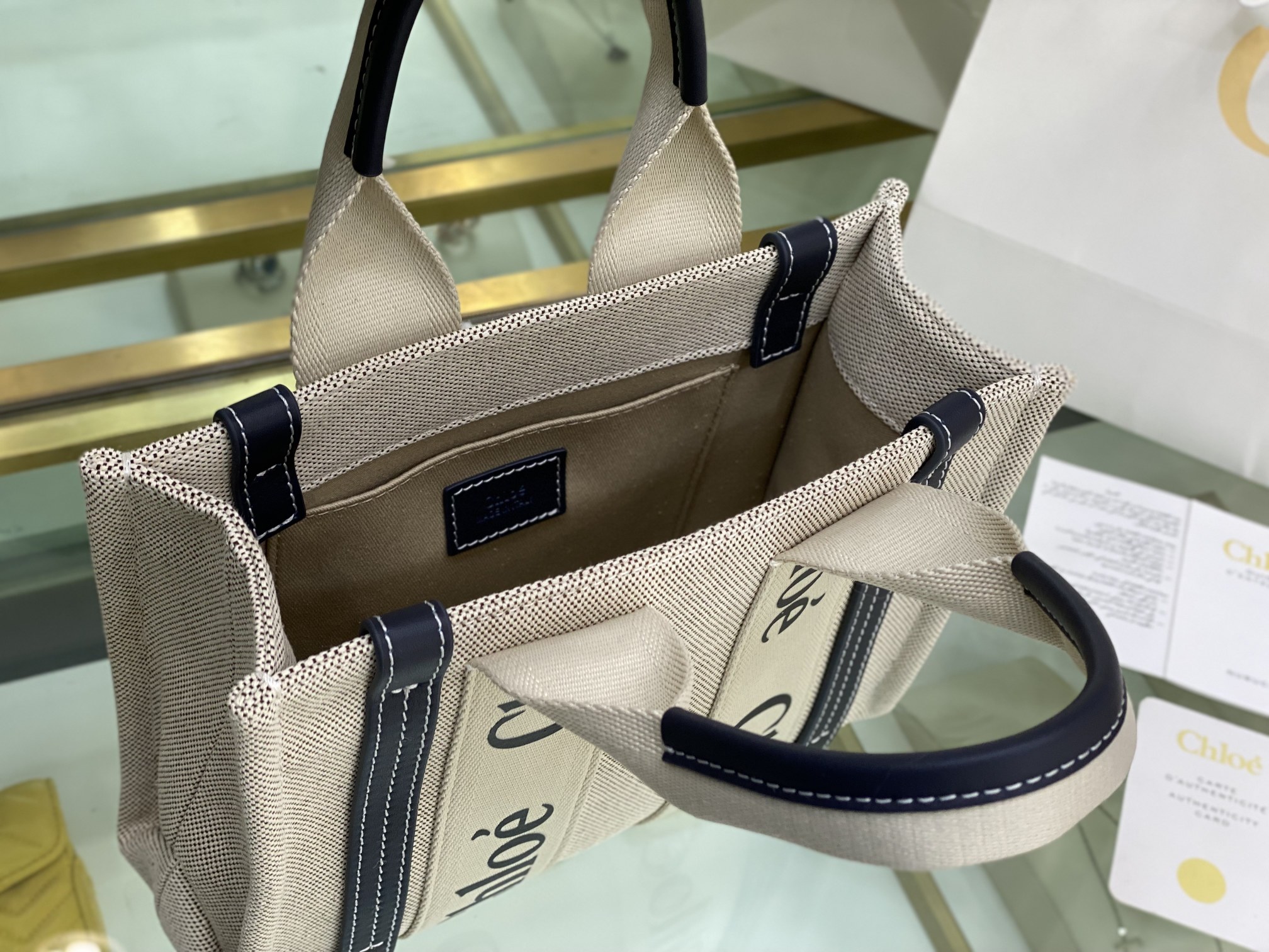 Chloe Small Woody Tote Bag In Linen